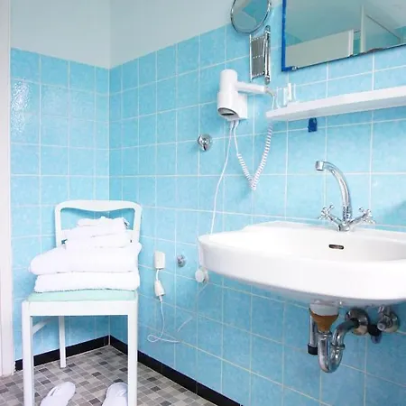 Künstler-wohnung