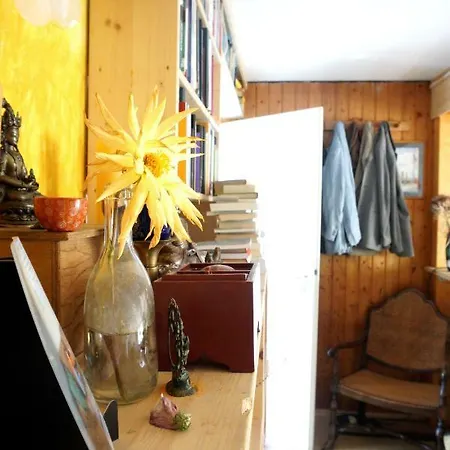 Kunstler-wohnung