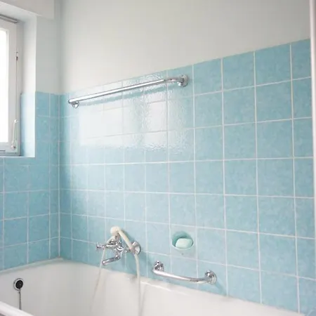 Kunstler-wohnung